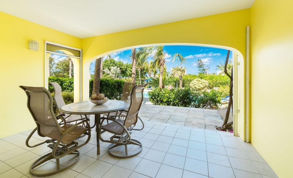 Hotel Trade Winds Condotel Grace Bay