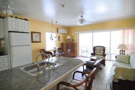 Hotel Trade Winds Condotel Grace Bay