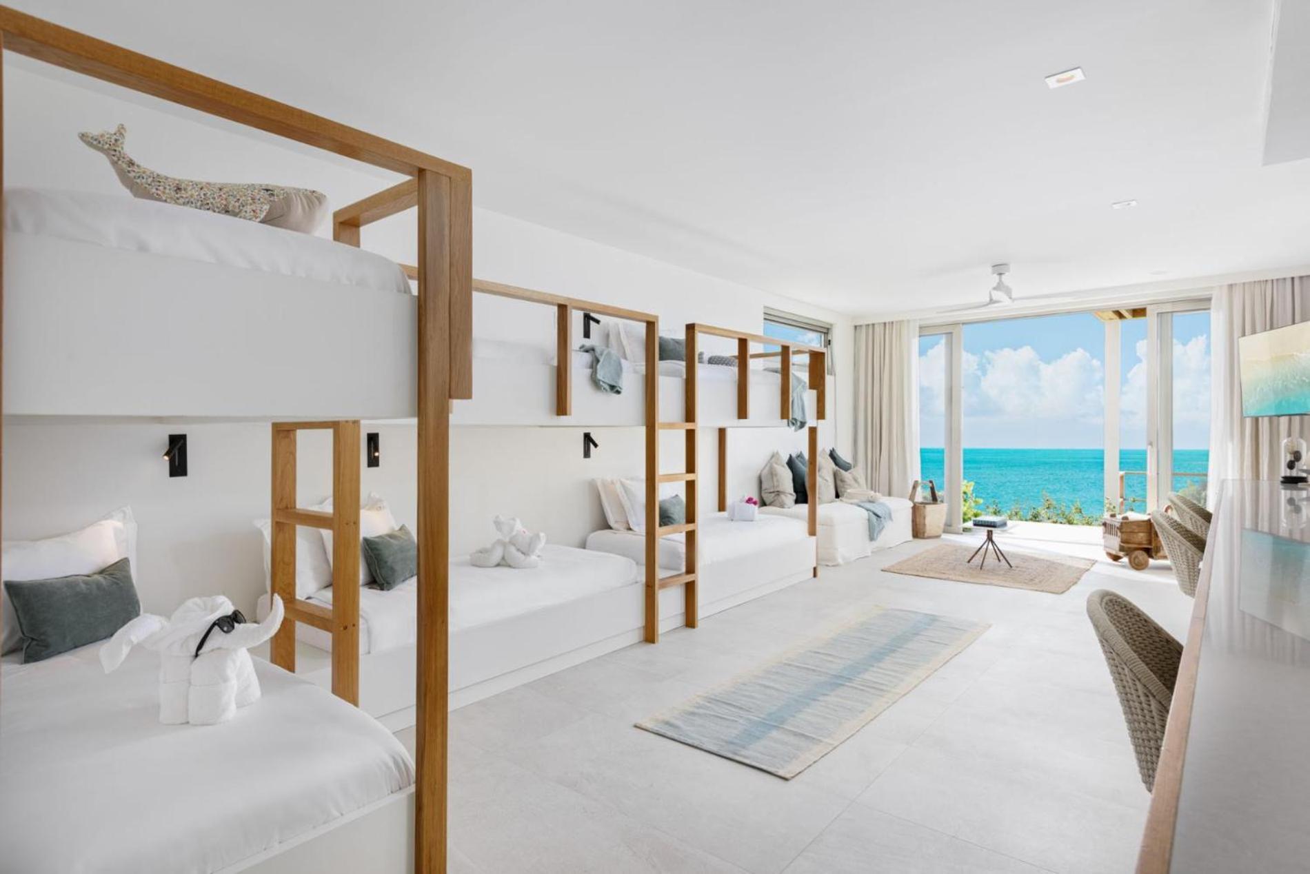 La South, Luxury Oceanfront On Sapodilla Bay Taylor Bay Beach