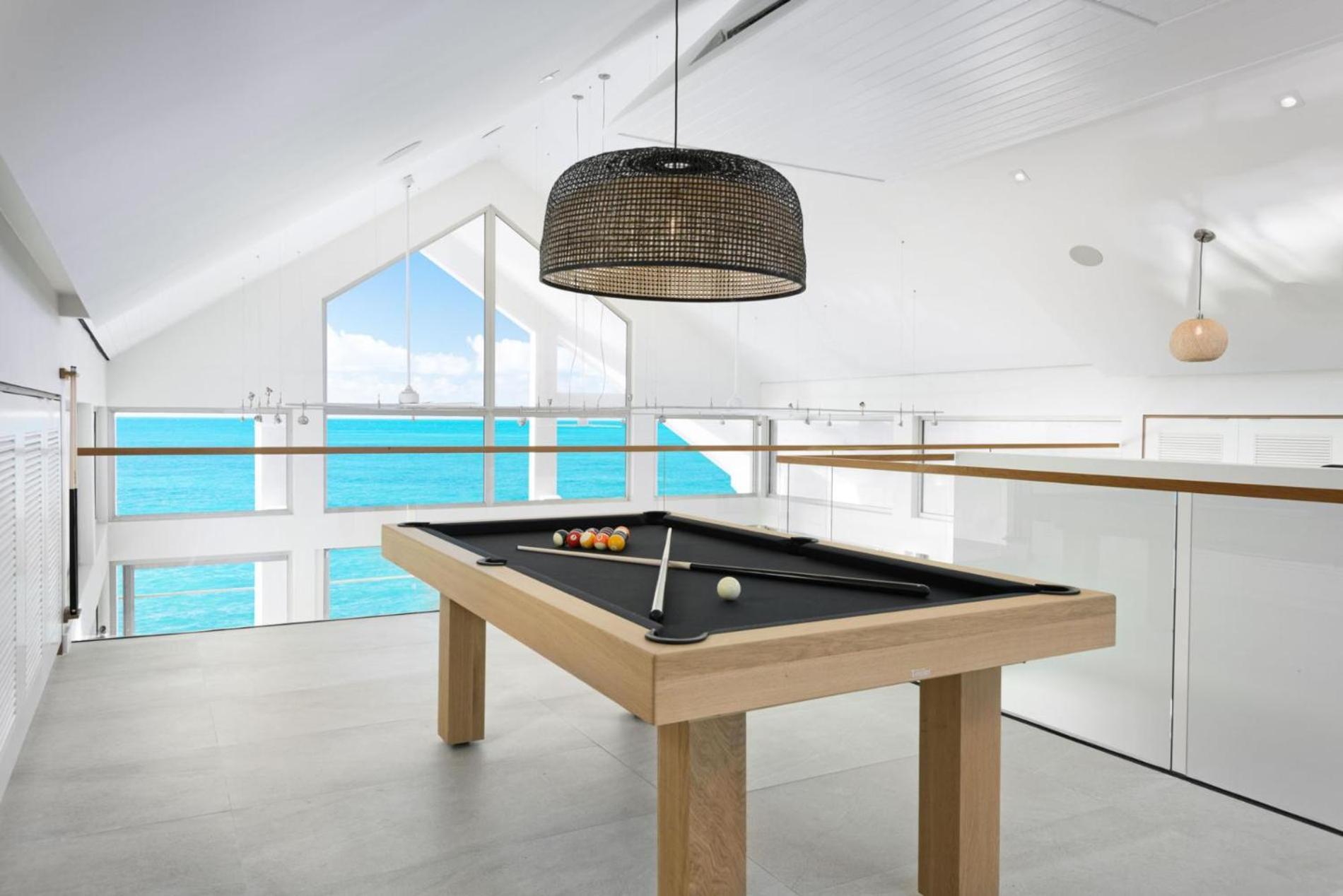 La South, Luxury Oceanfront On Sapodilla Bay Villa