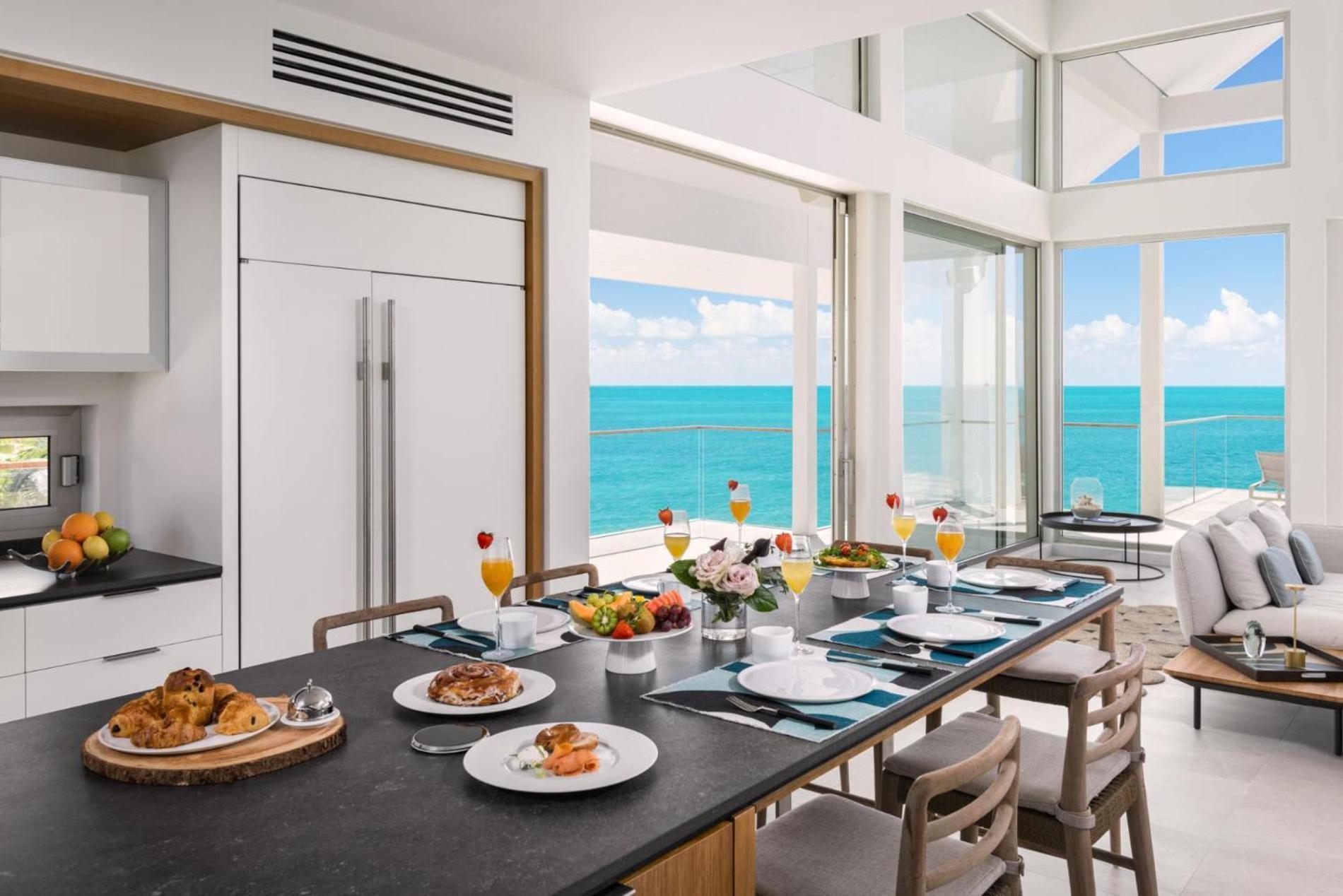 Villa La South, Luxury Oceanfront On Sapodilla Bay Taylor Bay Beach