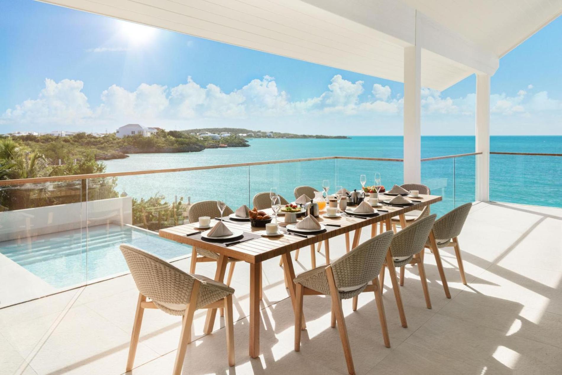 La South, Luxury Oceanfront On Sapodilla Bay Villa *