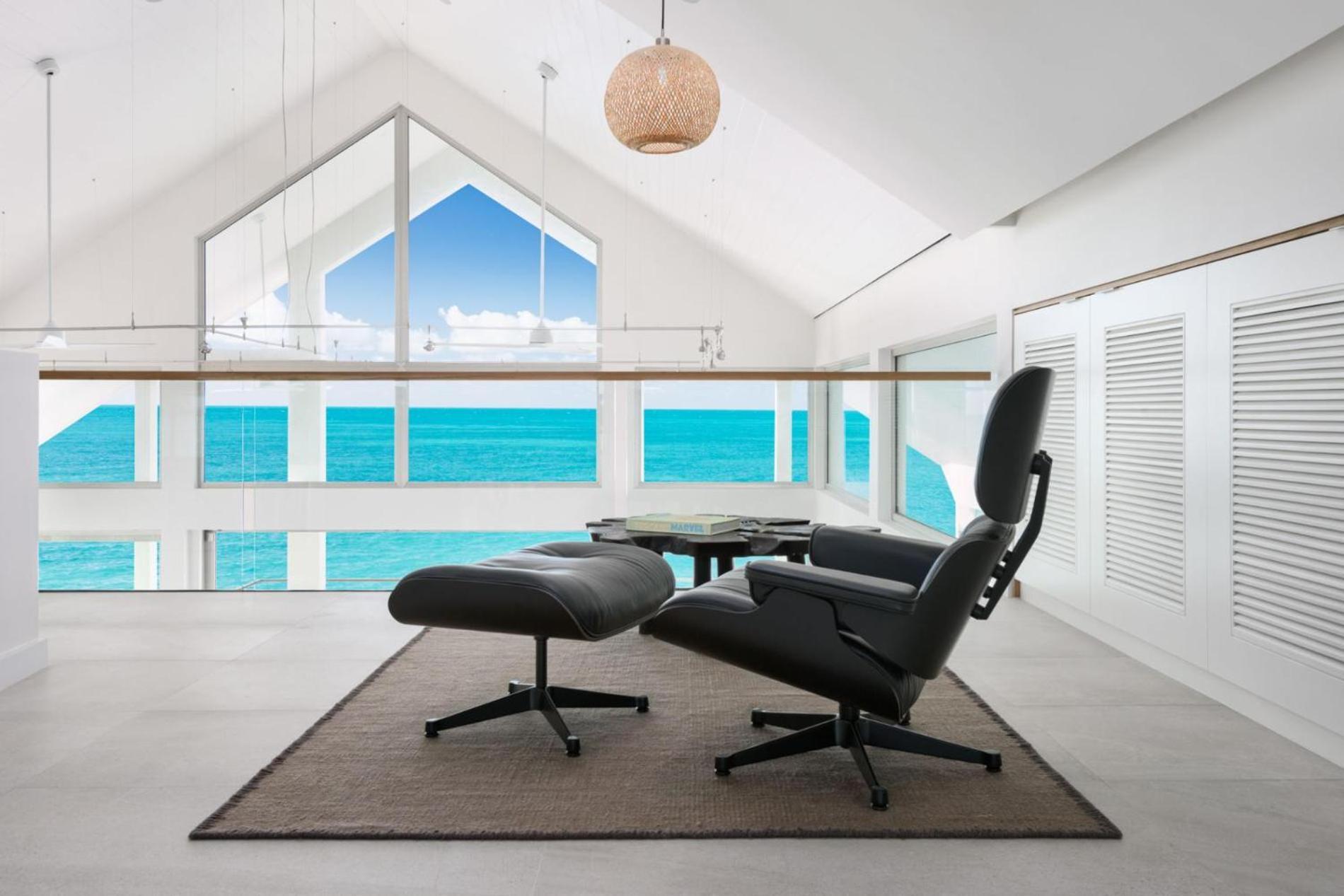 La South, Luxury Oceanfront On Sapodilla Bay Villa Taylor Bay Beach