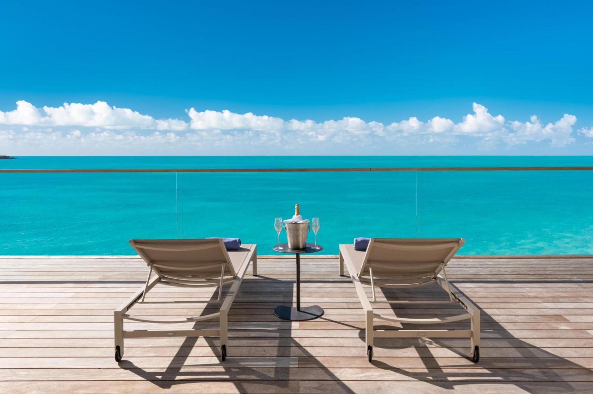 La South, Luxury Oceanfront On Sapodilla Bay Villa Taylor Bay Beach