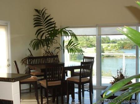 Carib Club Apartment *