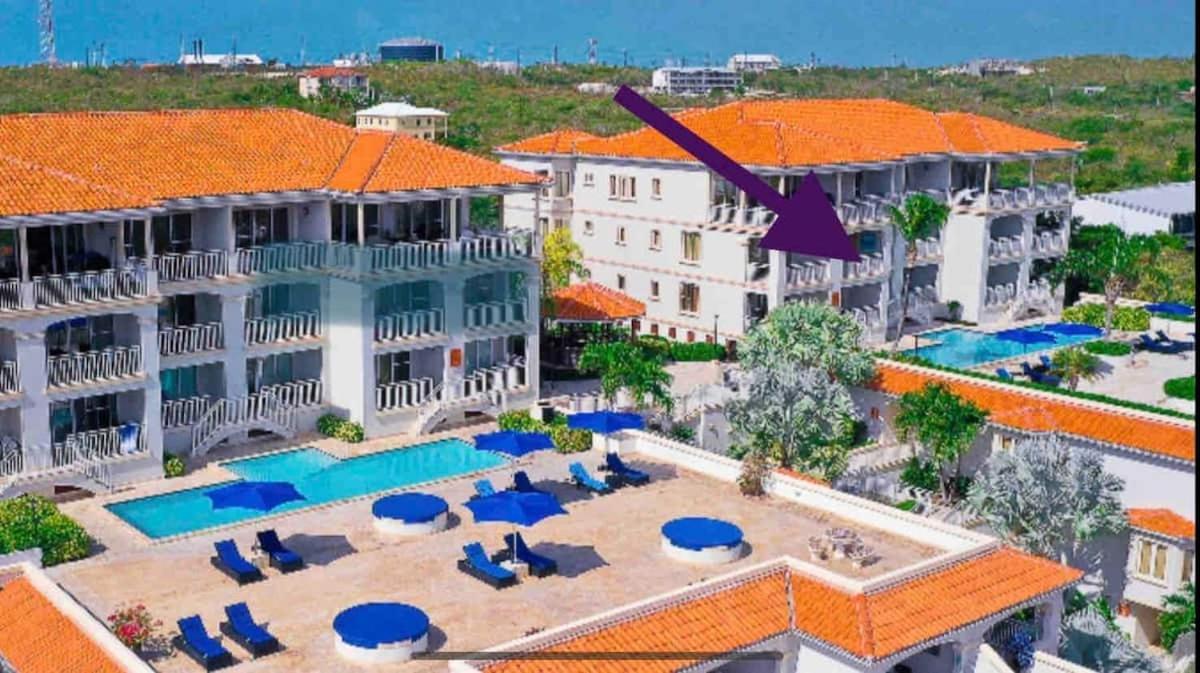 Apartment Private Poolside, Loft-like With Panoramic Grace Bay Views, Walk To Beach, Restaurants, & Marina! *