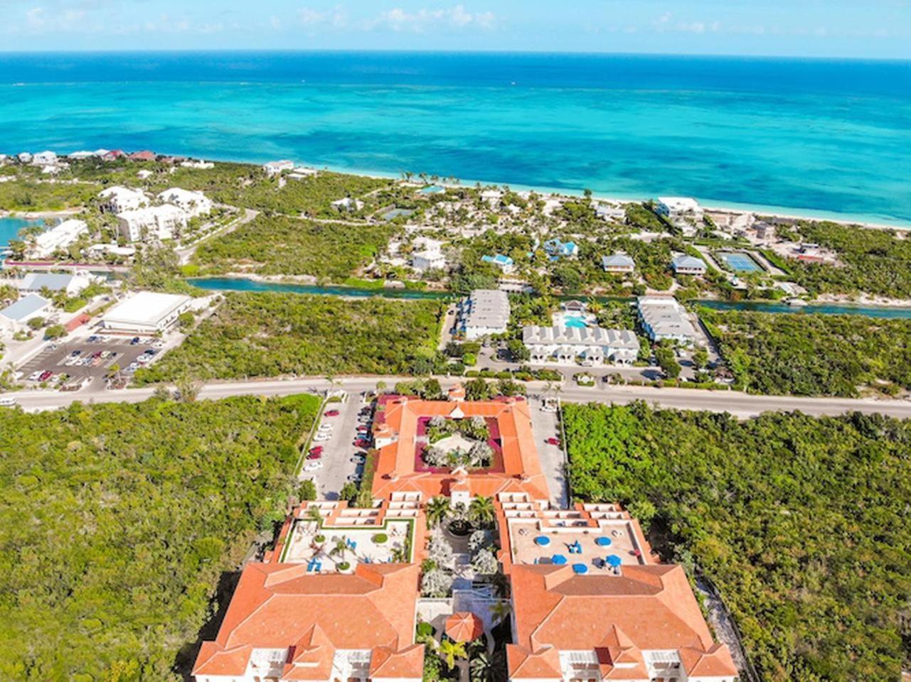Private Poolside, Loft-like With Panoramic Grace Bay Views, Walk To Beach, Restaurants, & Marina! *