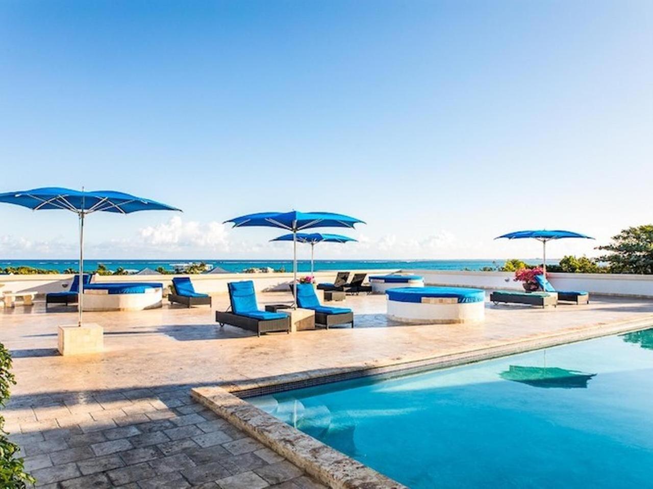 Private Poolside, Loft-like With Panoramic Grace Bay Views, Walk To Beach, Restaurants, & Marina! Turtle Cove