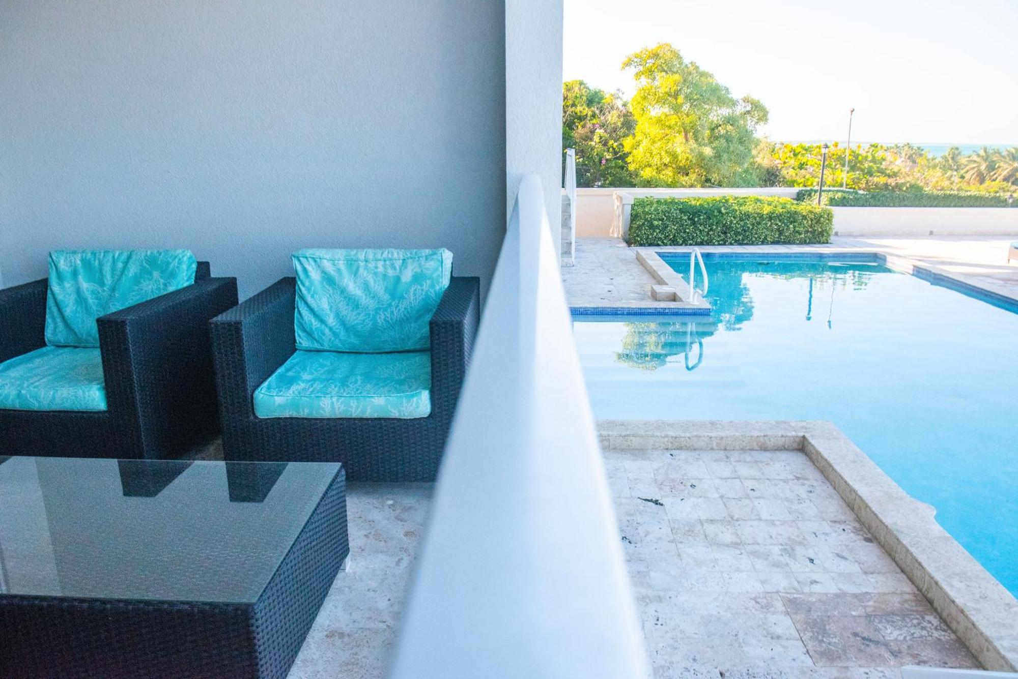 Private Poolside, Loft-like With Panoramic Grace Bay Views, Walk To Beach, Restaurants, & Marina! * Turtle Cove
