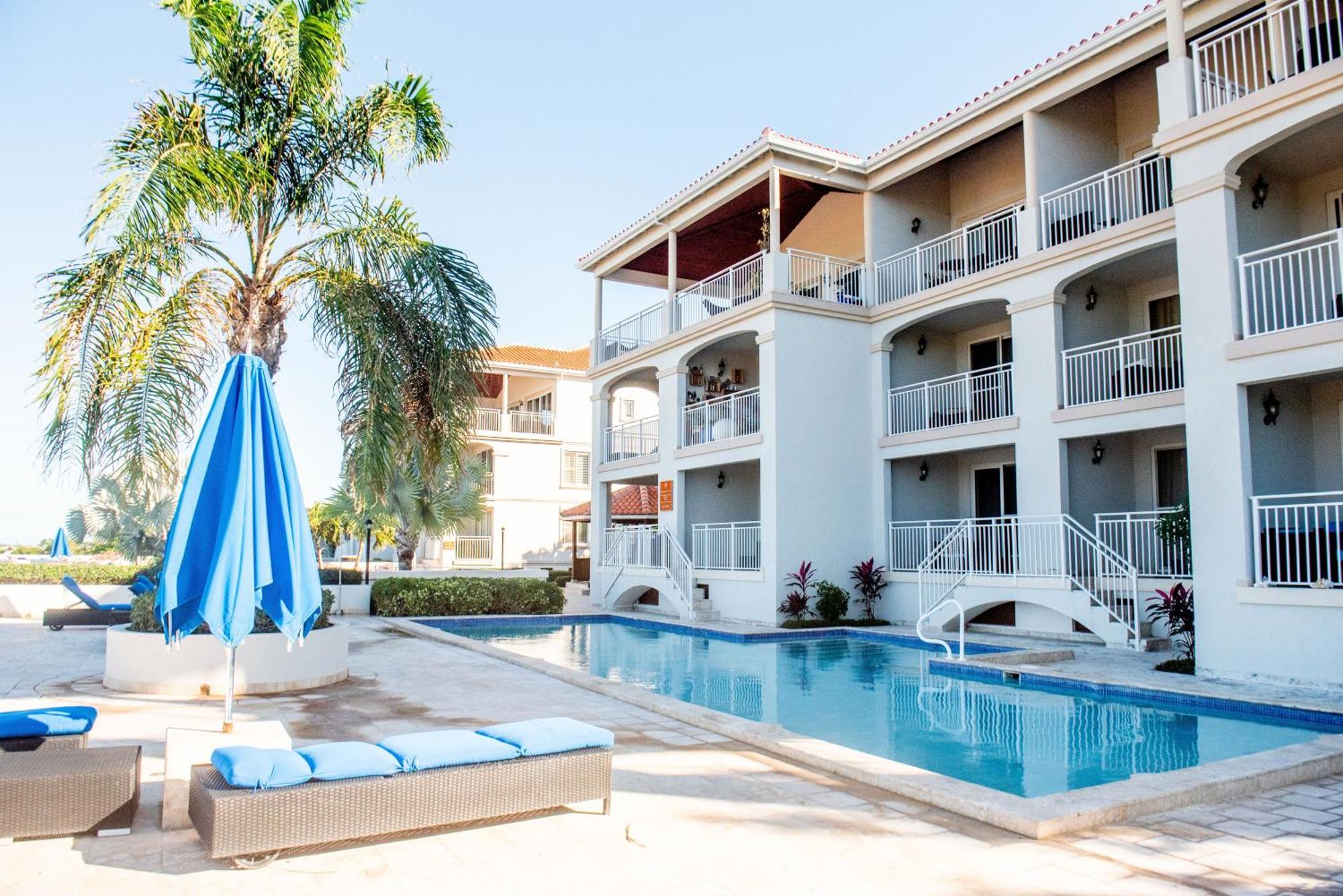 Private Poolside, Loft-like With Panoramic Grace Bay Views, Walk To Beach, Restaurants, & Marina!