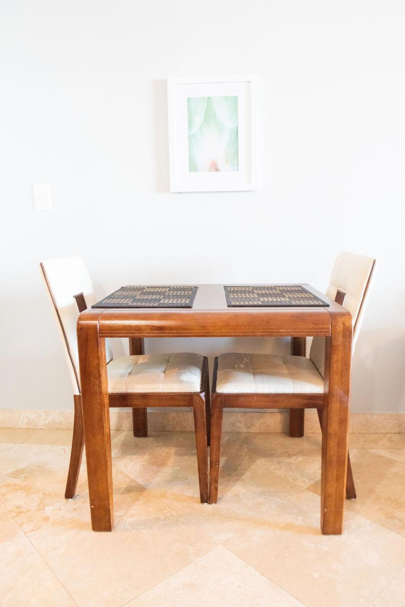 Apartment Private Poolside, Loft-like With Panoramic Grace Bay Views, Walk To Beach, Restaurants, & Marina! *