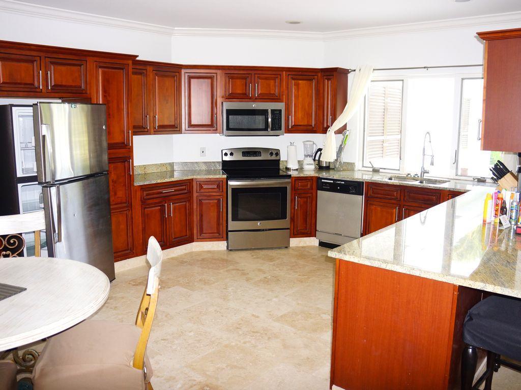 Turks And Caicos Grace Bay Beach Walk Villas *