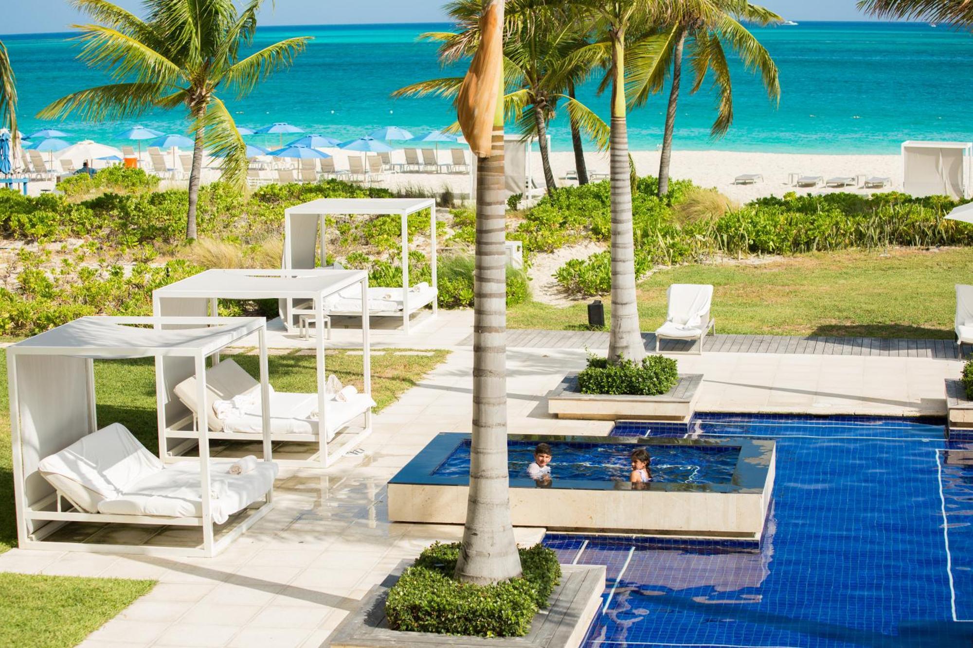 Club 5* Grace Bay