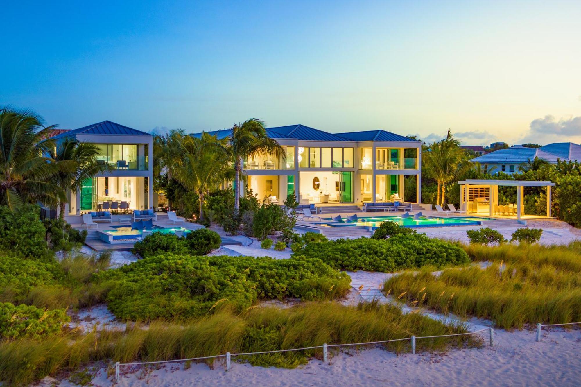Club 5* Grace Bay
