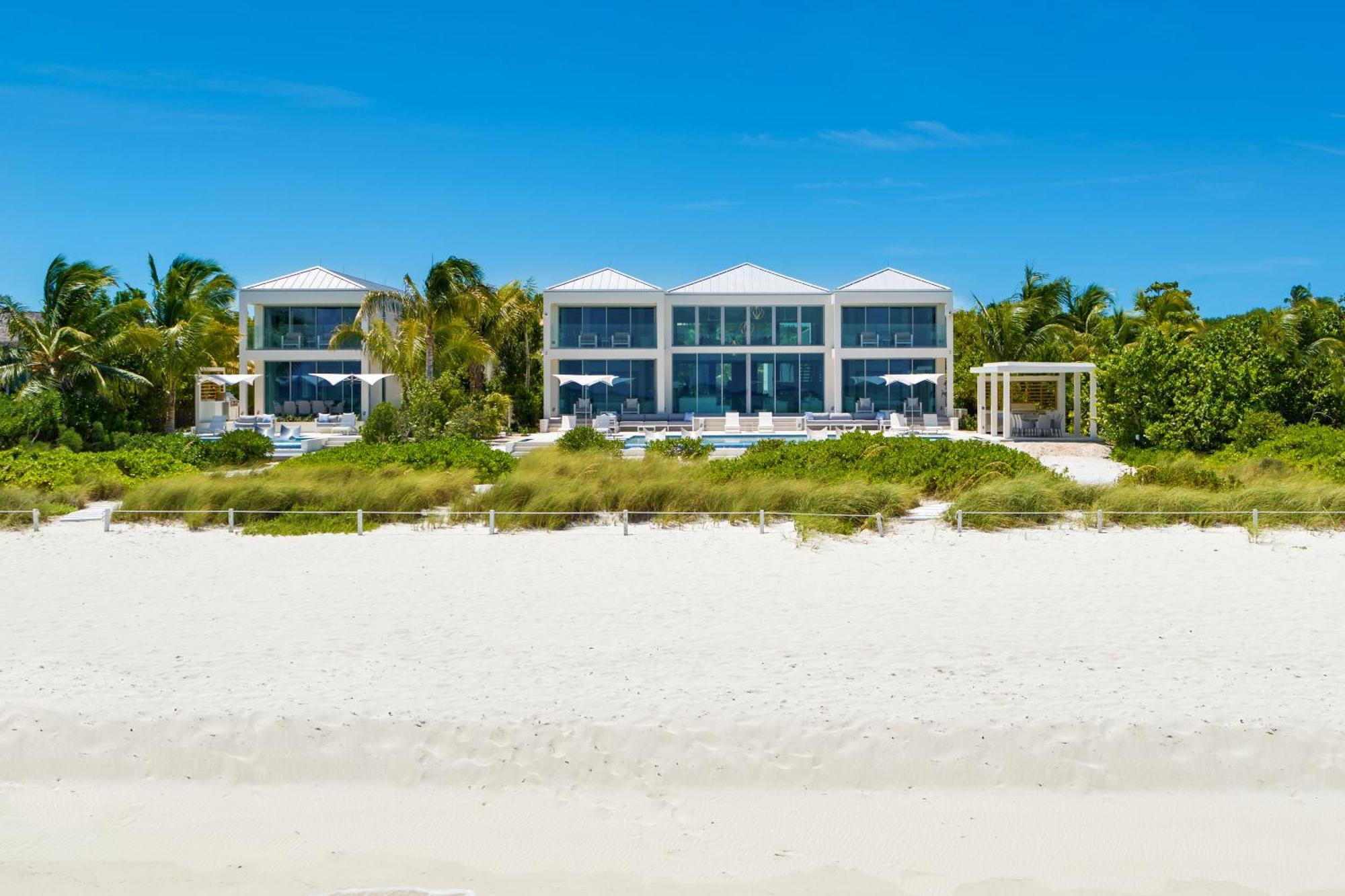 Club 5* Grace Bay