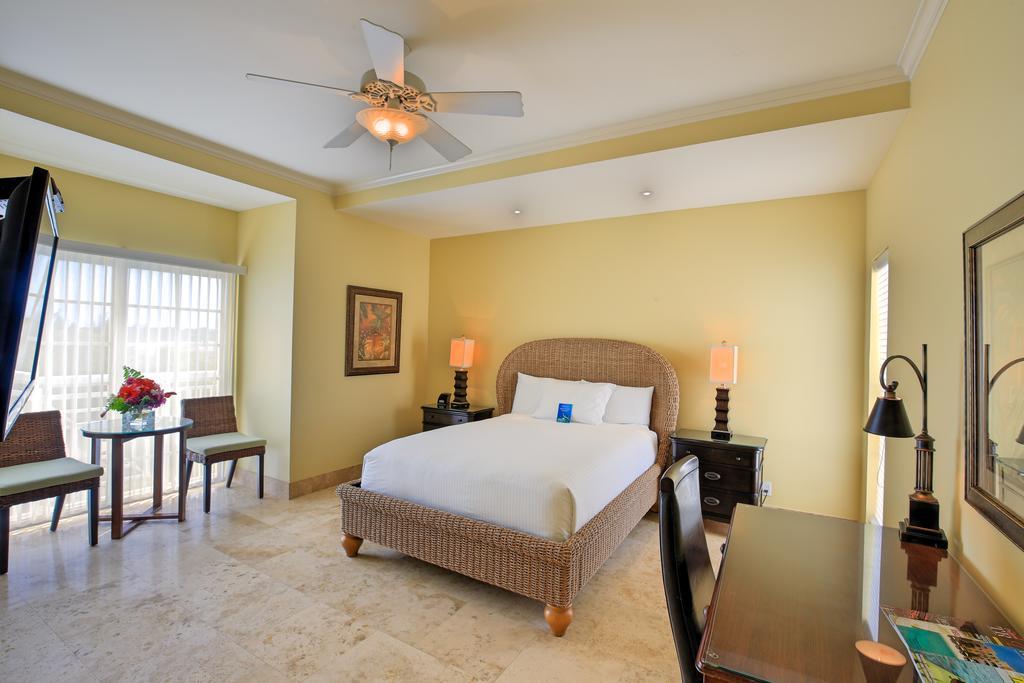Windsong On The Reef 4* Grace Bay
