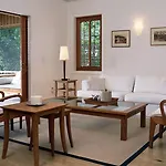 Como Parrot Cay