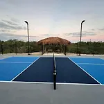 Karana 4 Bedroom