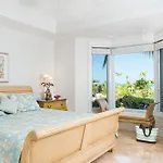 Grandview On Grace Bay