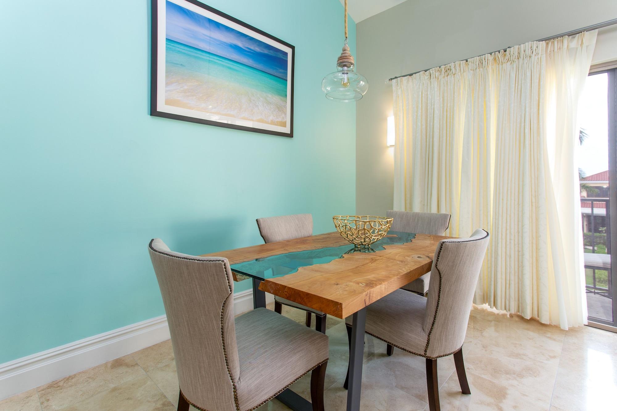 The Somerset On Grace Bay