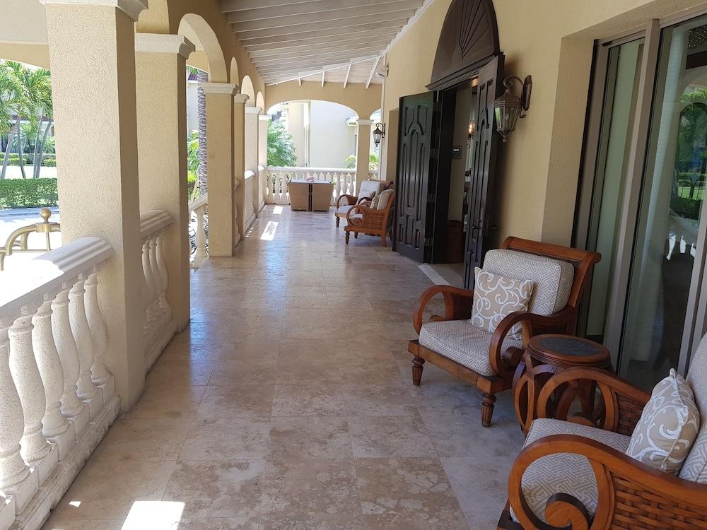 The Somerset On Hotel Grace Bay