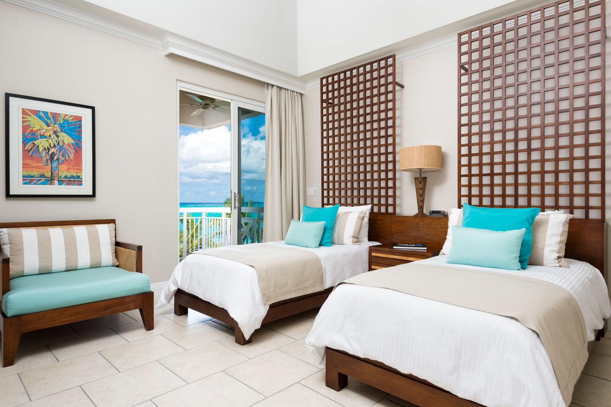 Alexandra 4* Grace Bay