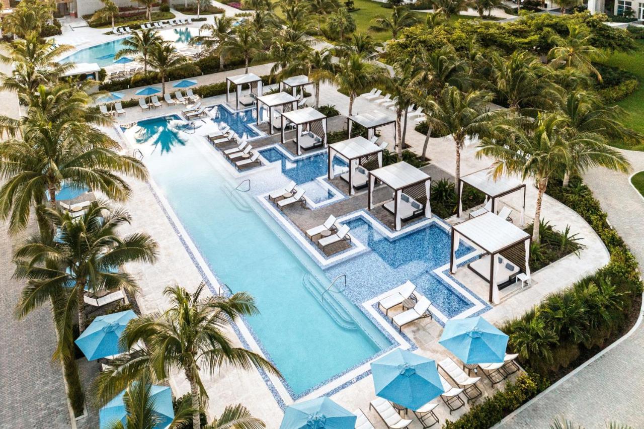 The Ritz-carlton, Turks & Caicos Resort Grace Bay