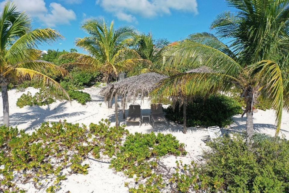 Resort Karana 4 Bedroom Long Bay