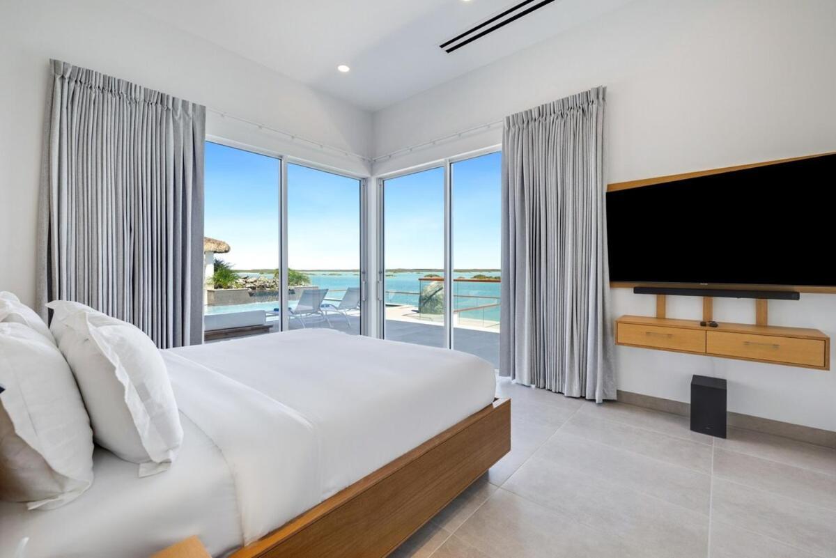 Villa Turks & Caicos Islands Luxury Waterfront *