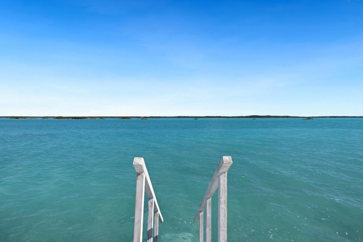 Turks & Caicos Islands Luxury Waterfront