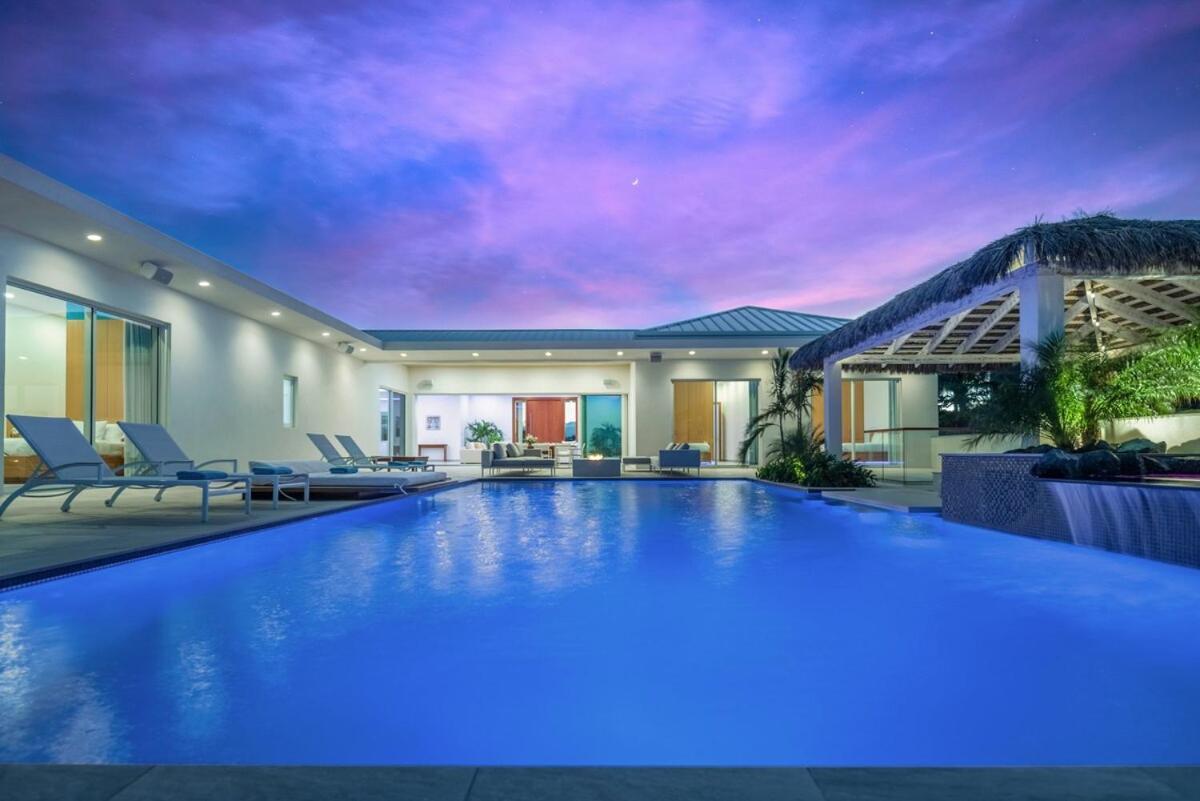 Turks & Caicos Islands Luxury Waterfront Villa