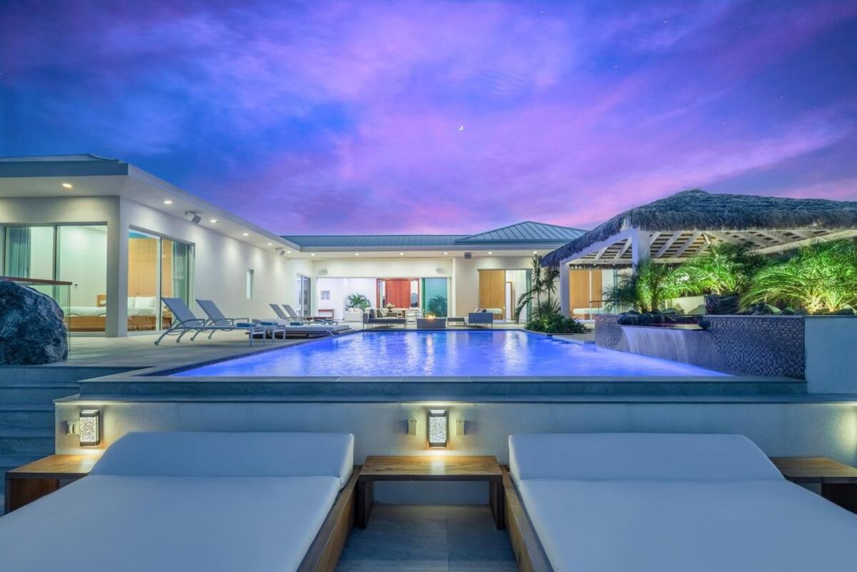Villa Turks & Caicos Islands Luxury Waterfront