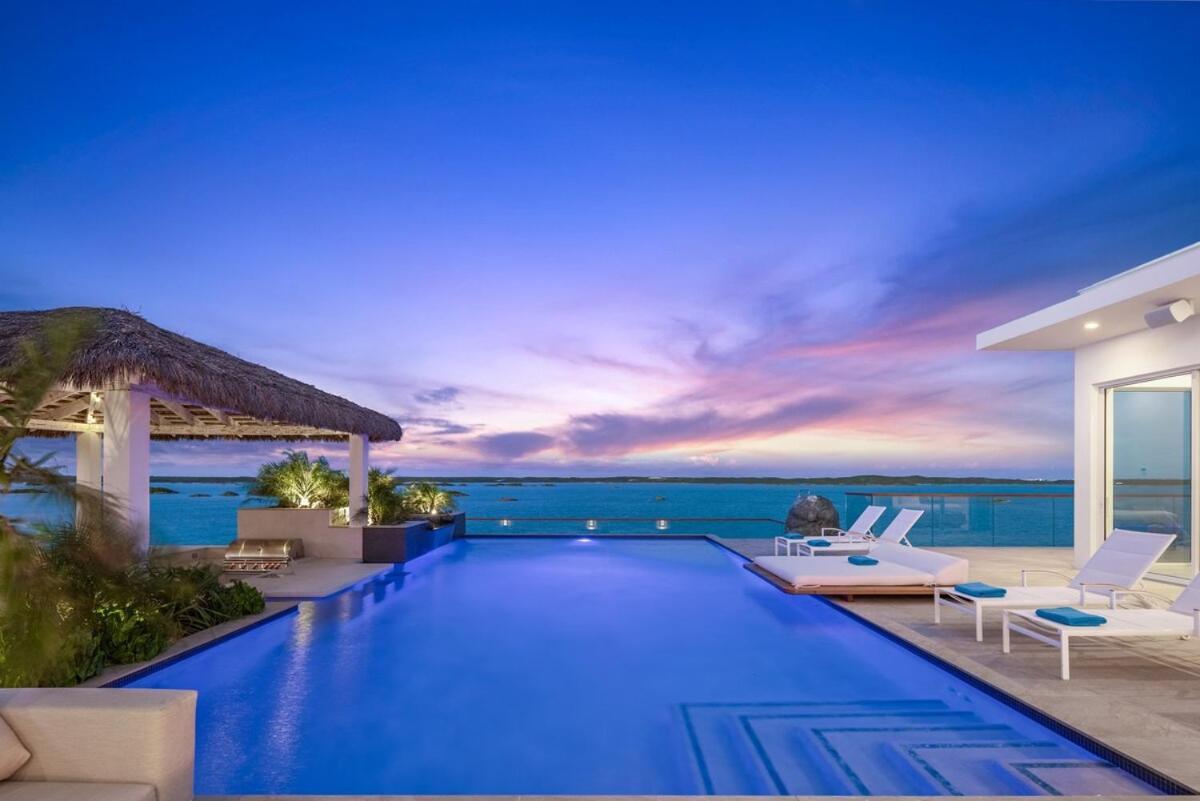 Villa Turks & Caicos Islands Luxury Waterfront *