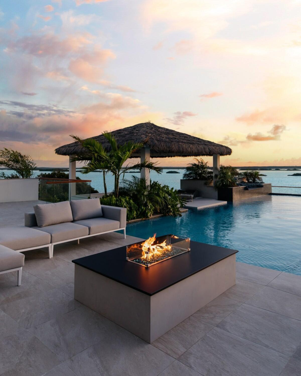Turks & Caicos Islands Luxury Waterfront Villa Taylor Bay Beach