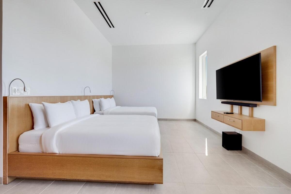 Turks & Caicos Islands Luxury Waterfront Villa