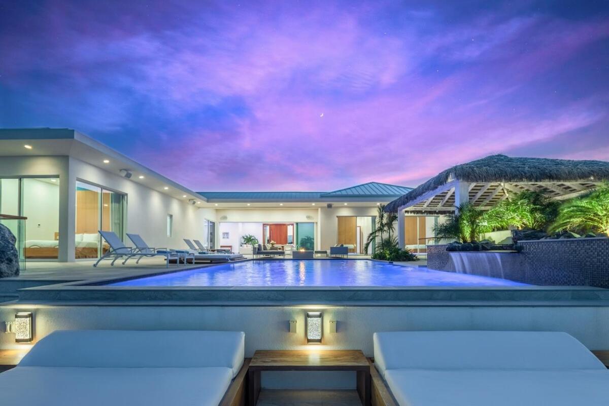 Turks & Caicos Islands Luxury Waterfront Villa Taylor Bay Beach