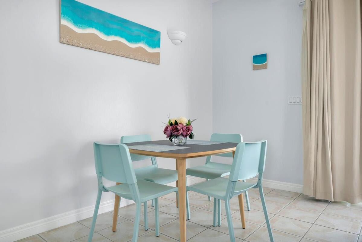 Apartment Penthouse Breathtaking Views Outdoor Terrace The Bight Settlements
