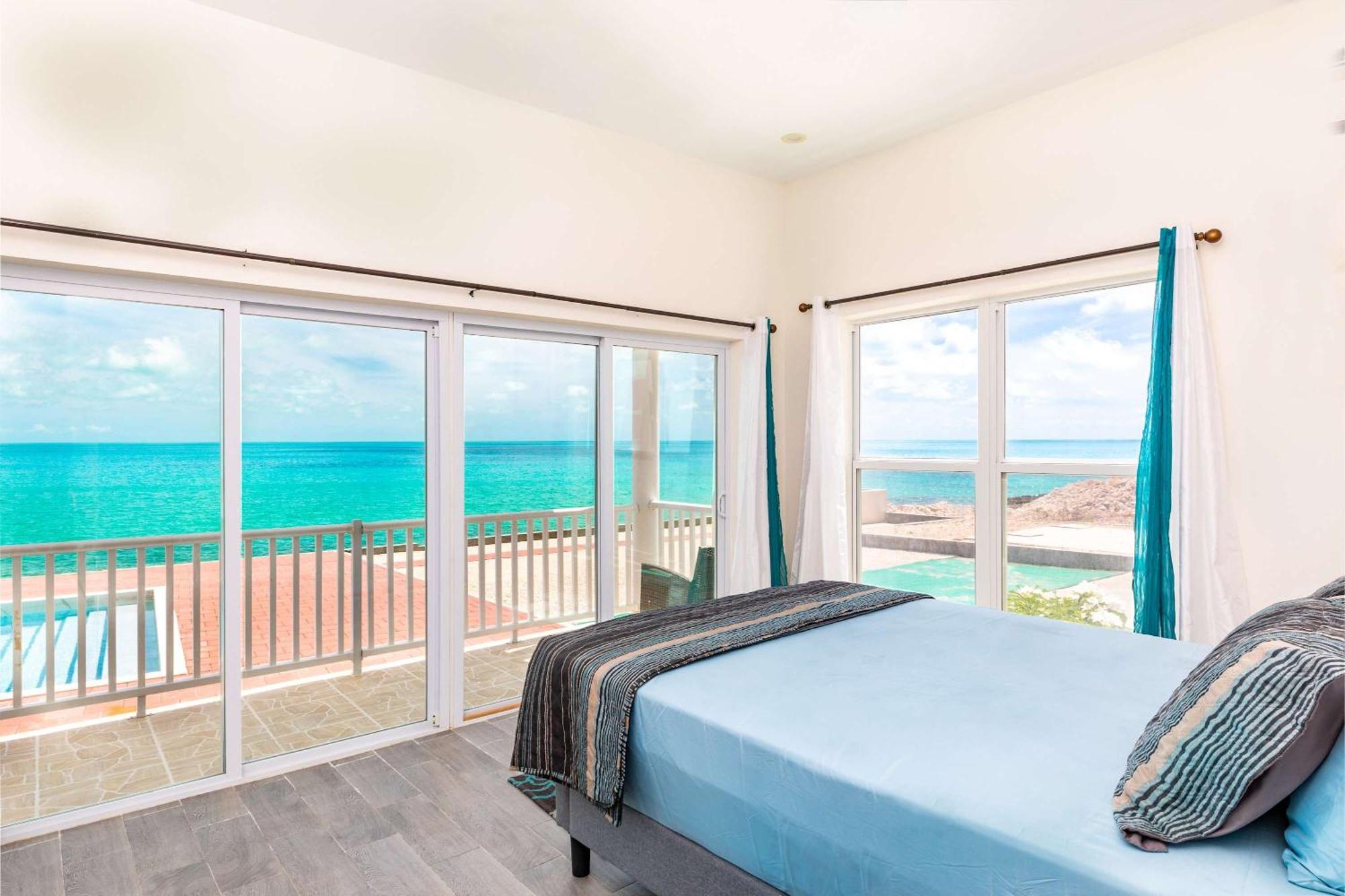 Apartment Oceanview Terrace Pool Access & Steps *