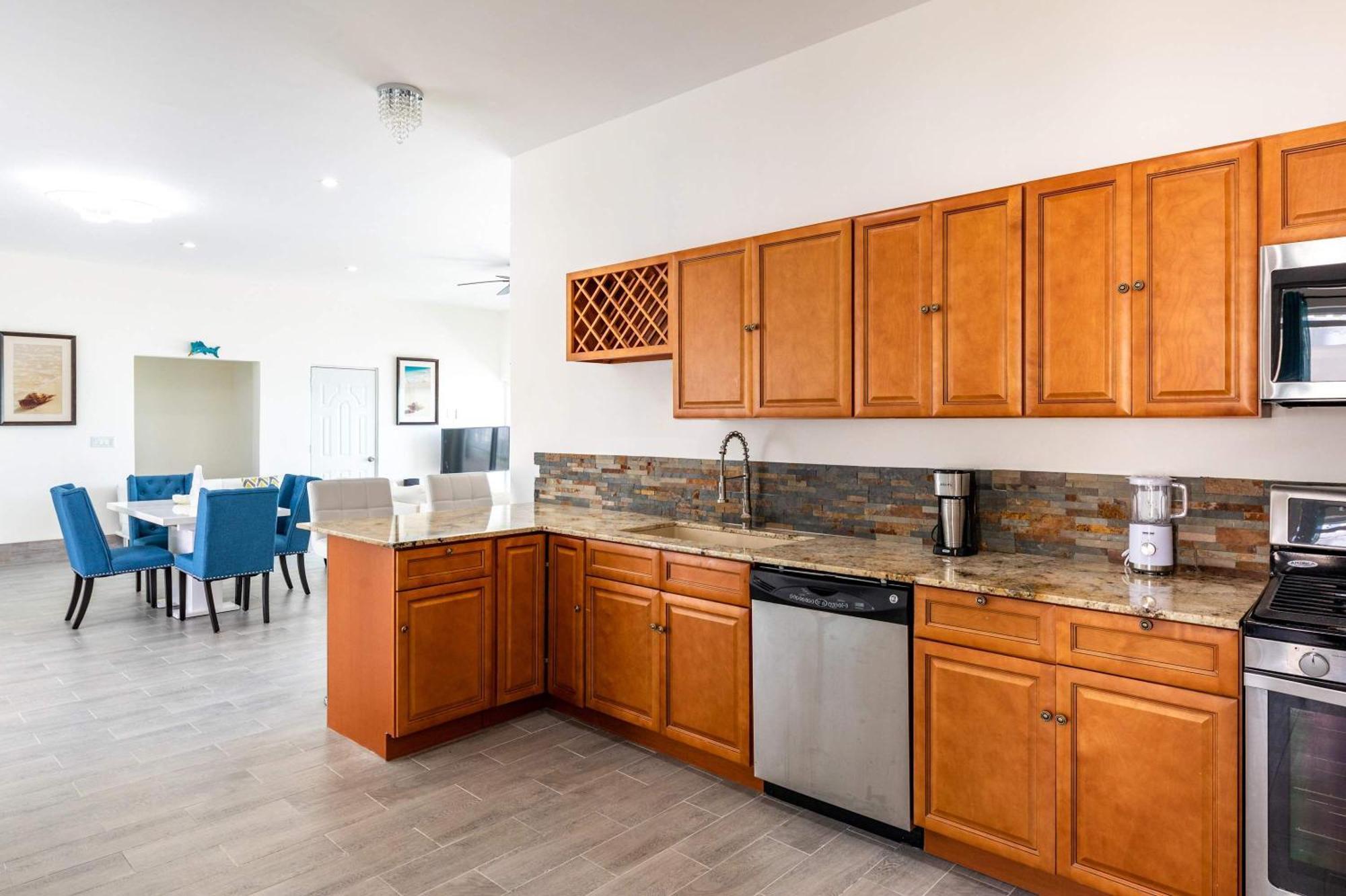 Oceanview Terrace Pool Access & Steps *