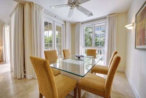 Hotel Renaissance Grace Bay