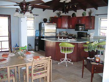 Casa De Isle Taylor Bay Beach