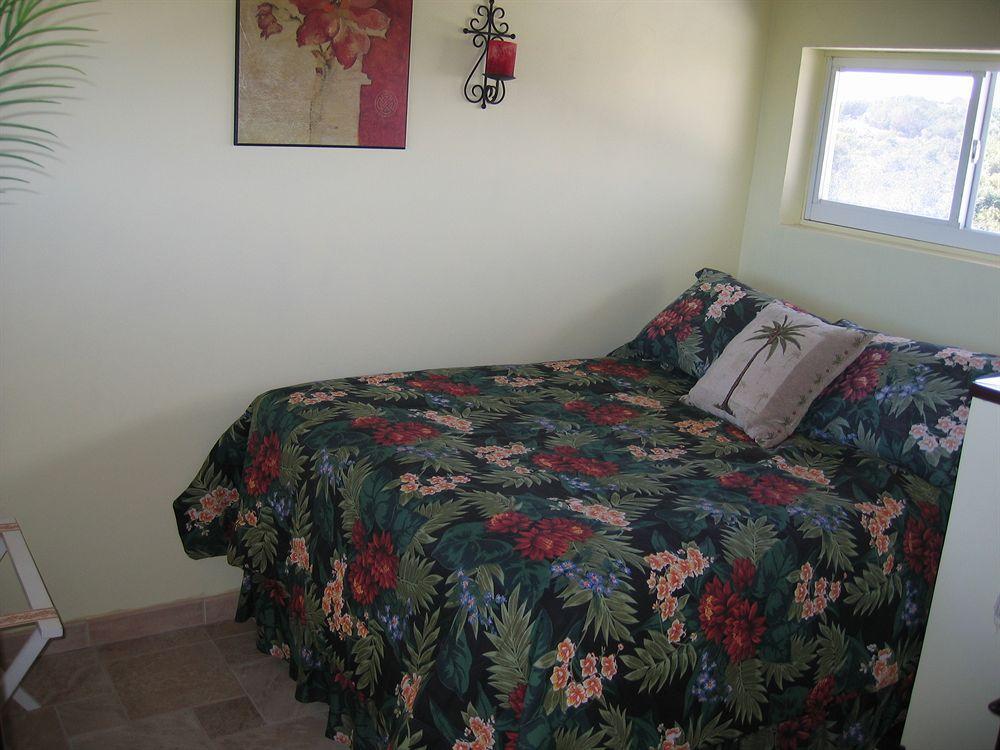 Casa De Isle Taylor Bay Beach