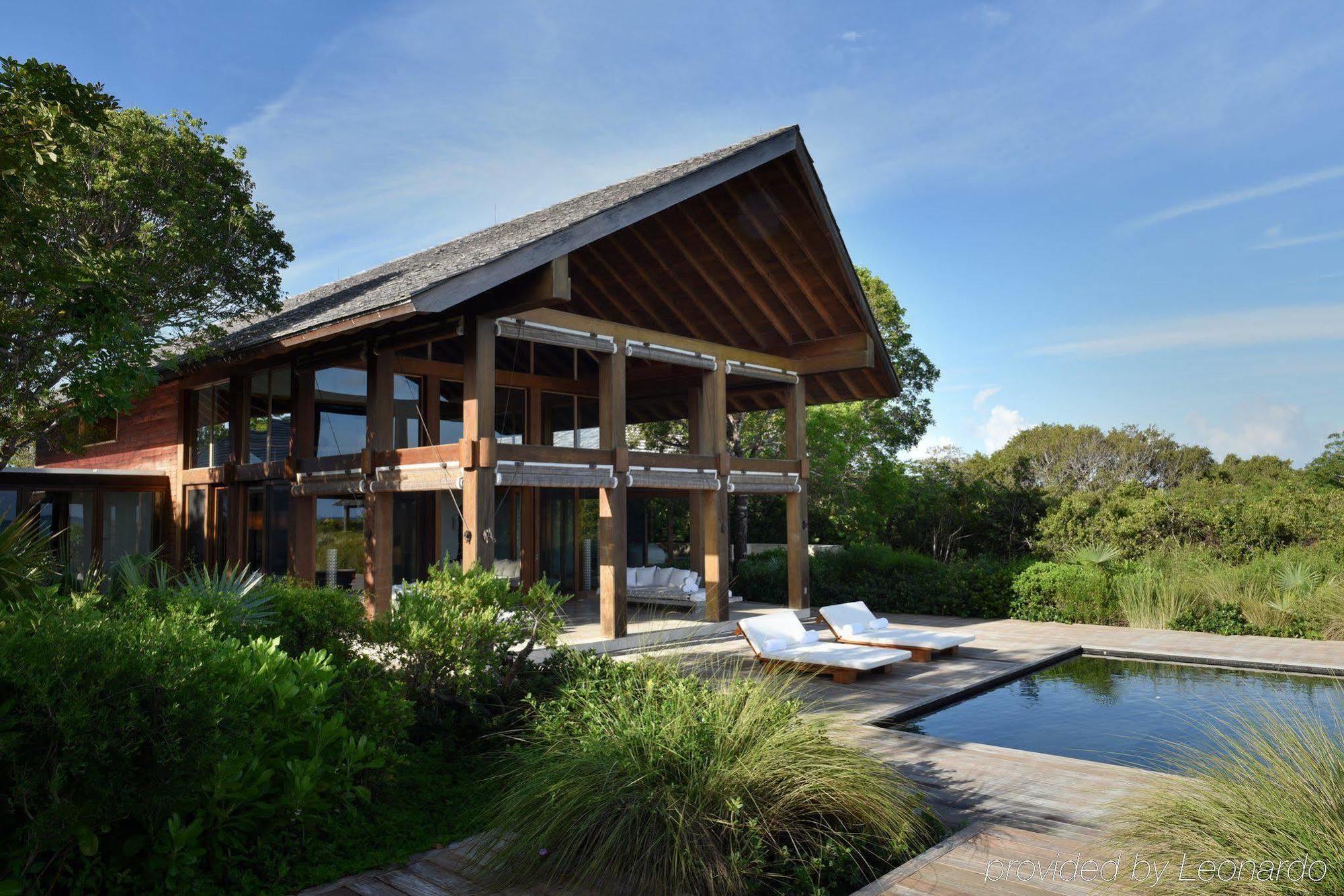 Parrot Cay