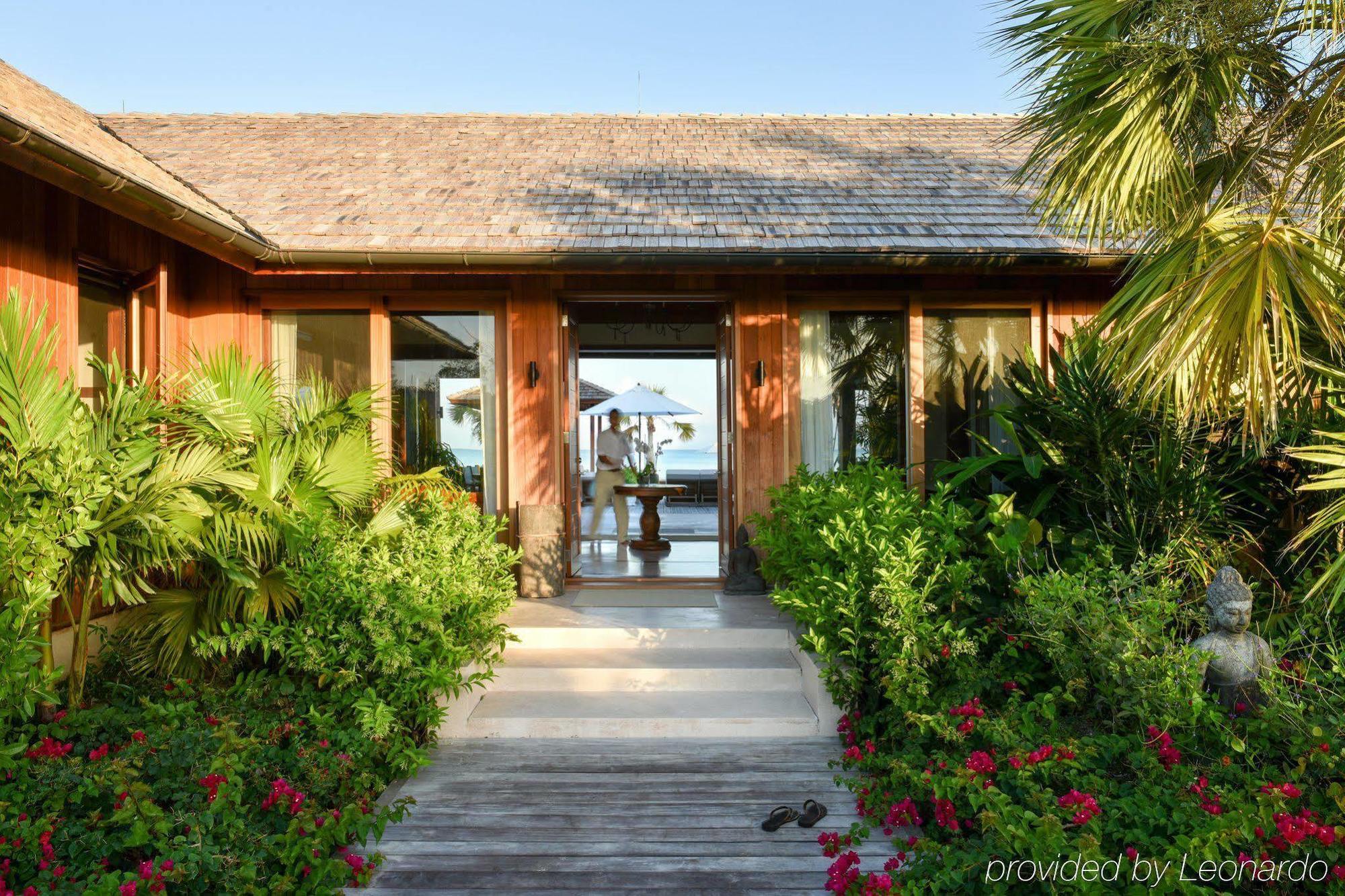 Parrot Cay Five Cays Settlement