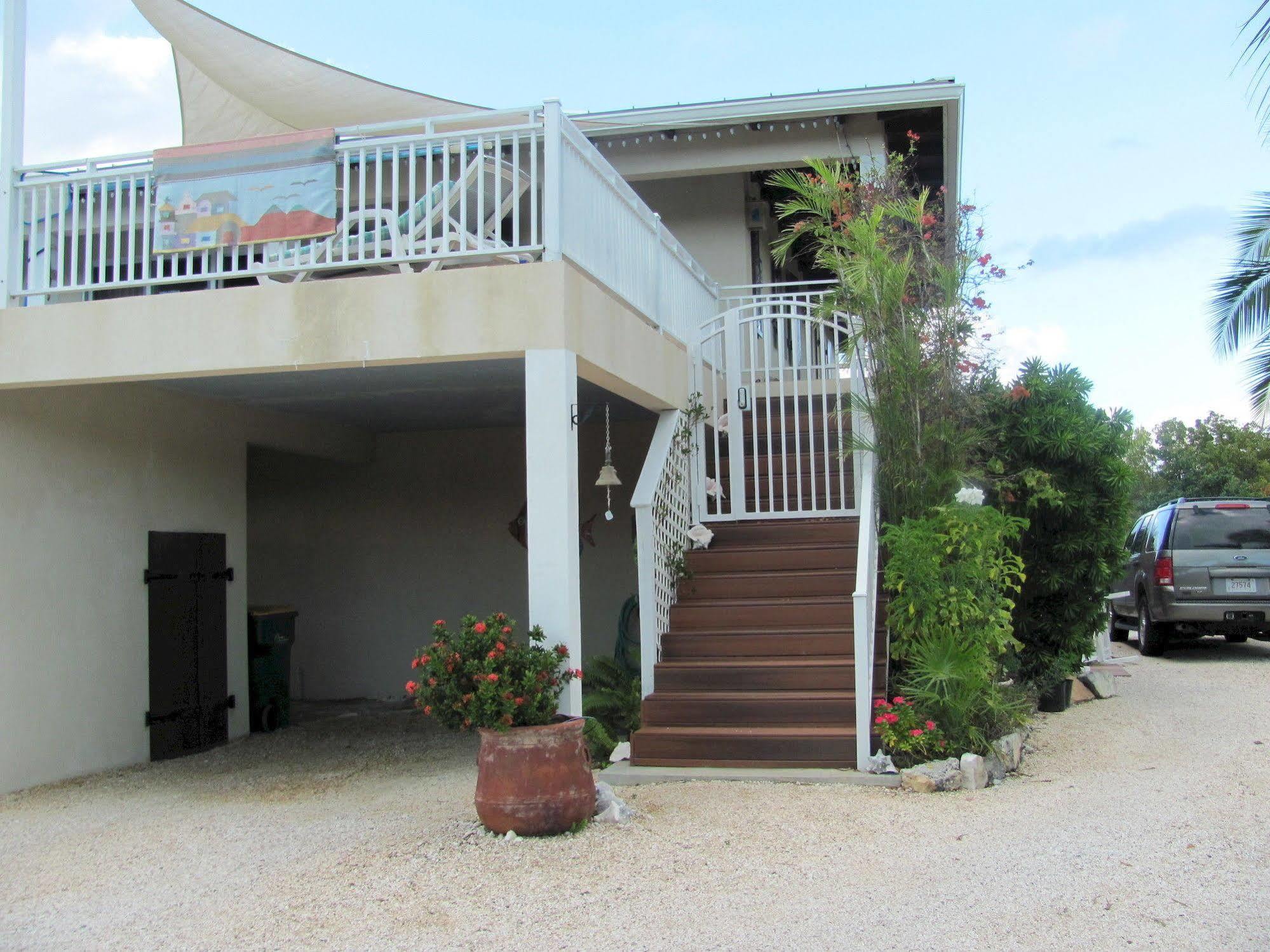 Hotel Casa De Isle Taylor Bay Beach