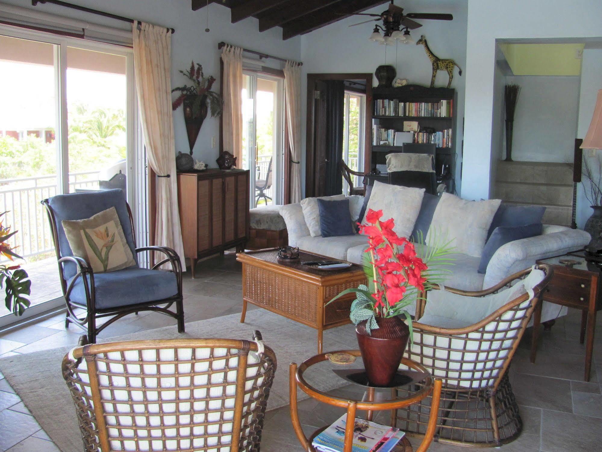 Casa De Isle 3* Taylor Bay Beach