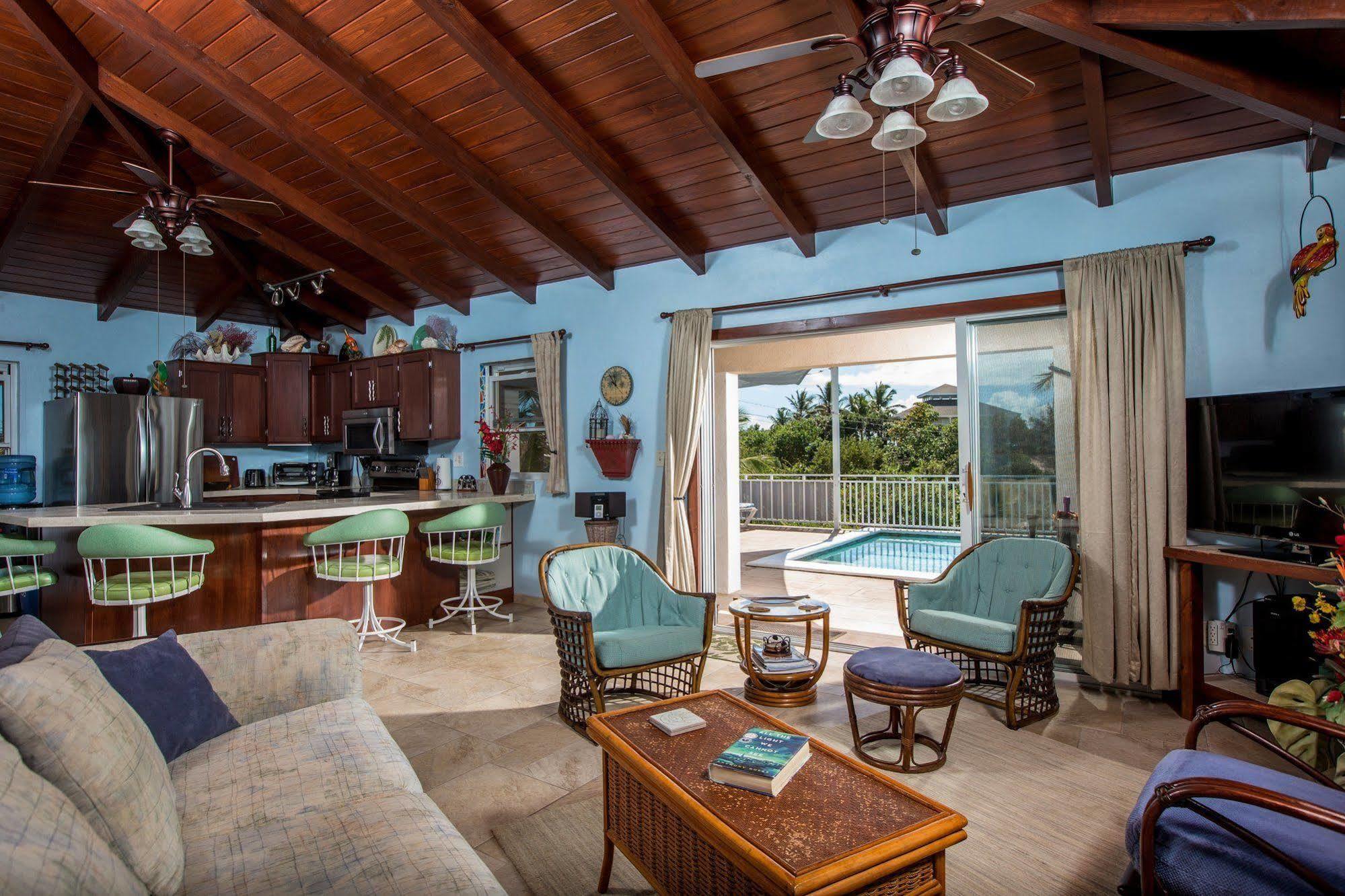 Casa De Isle Taylor Bay Beach