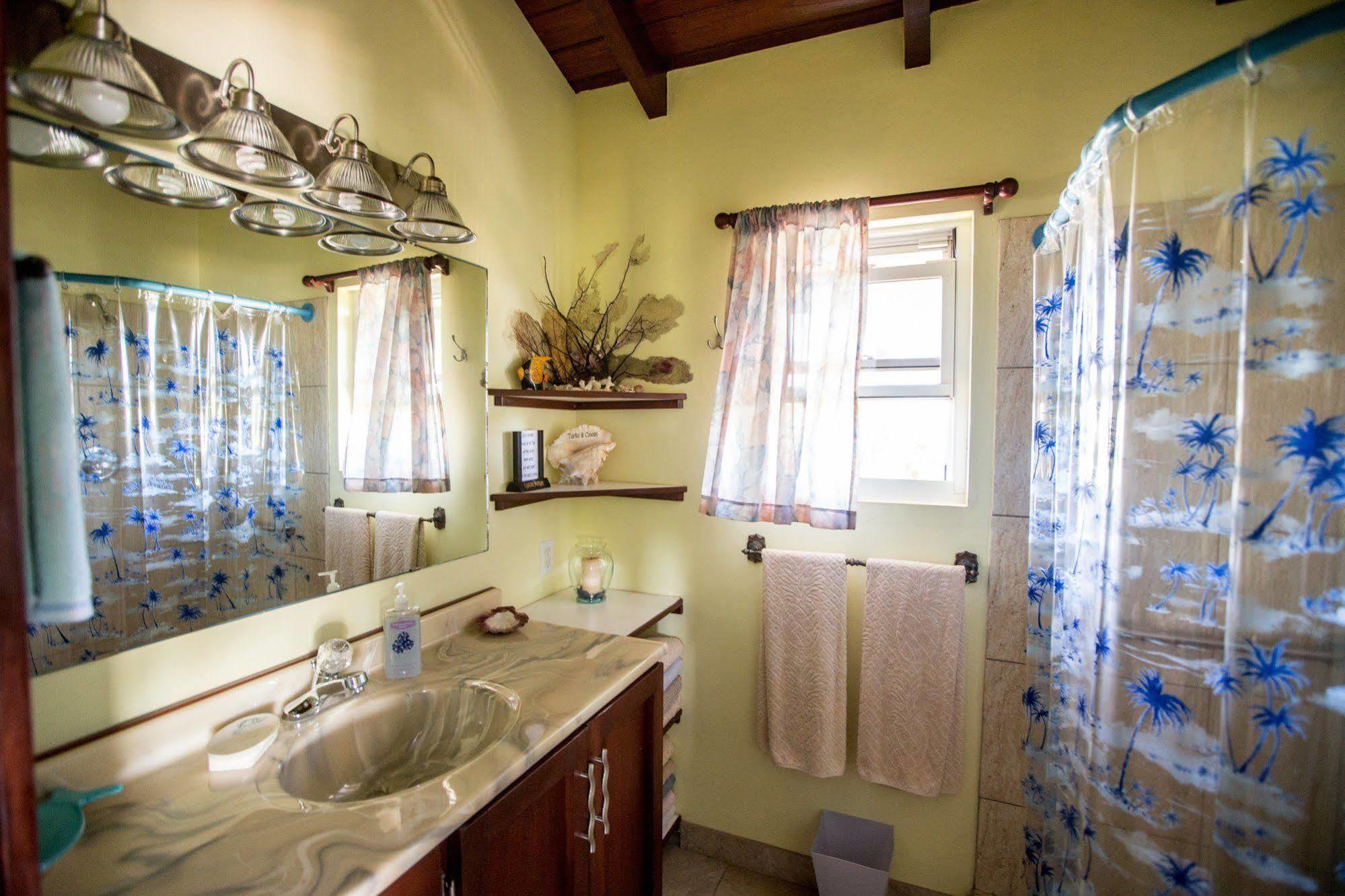 Casa De Isle 3* Taylor Bay Beach