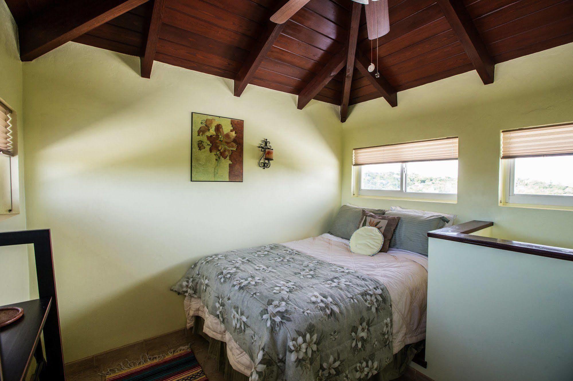 Casa De Isle 3* Taylor Bay Beach