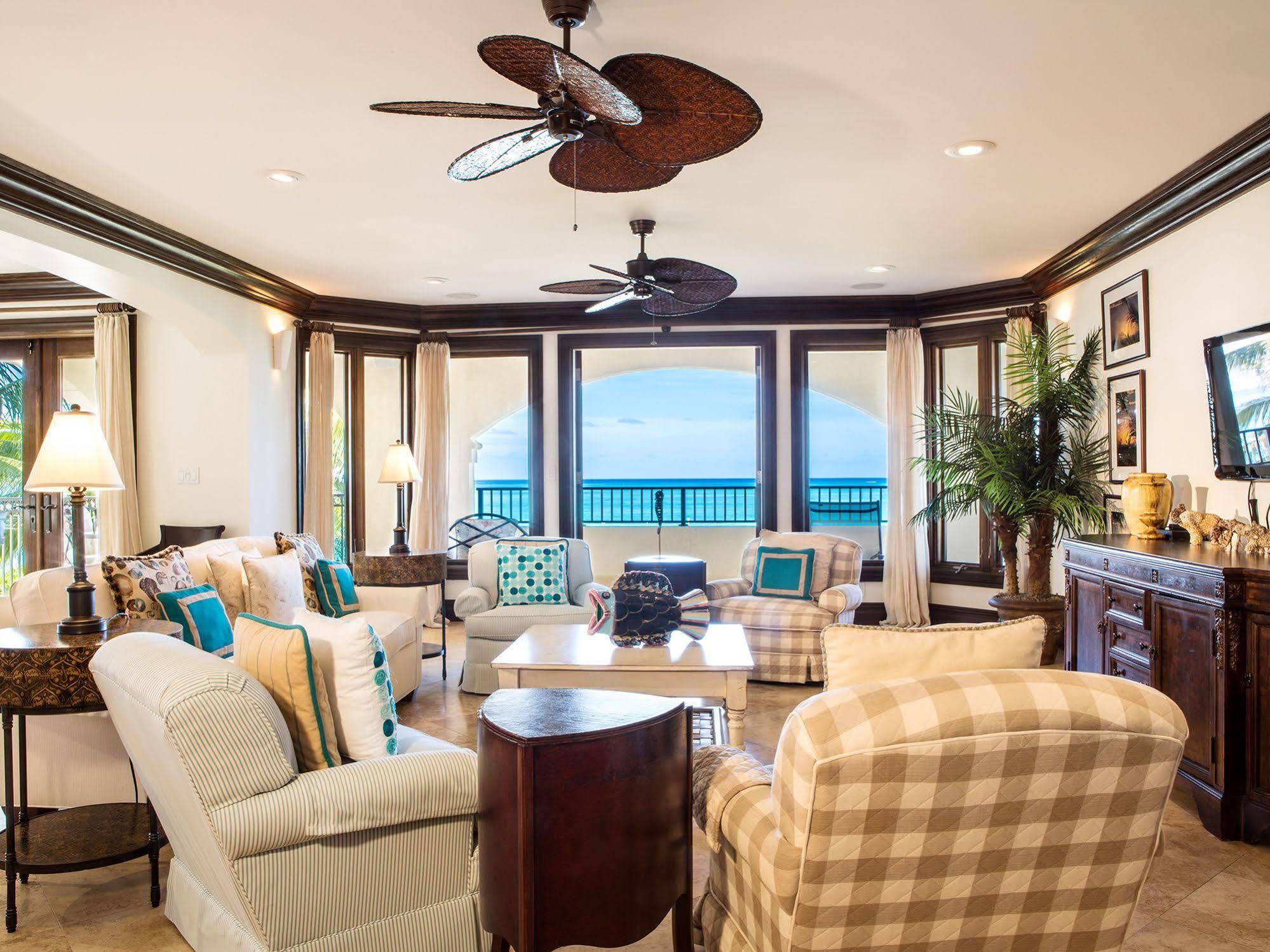 Hotel The Somerset On Grace Bay